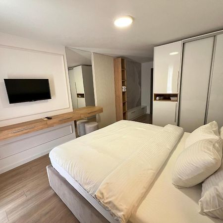 Donna Apartment อุลซิน ภายนอก รูปภาพ